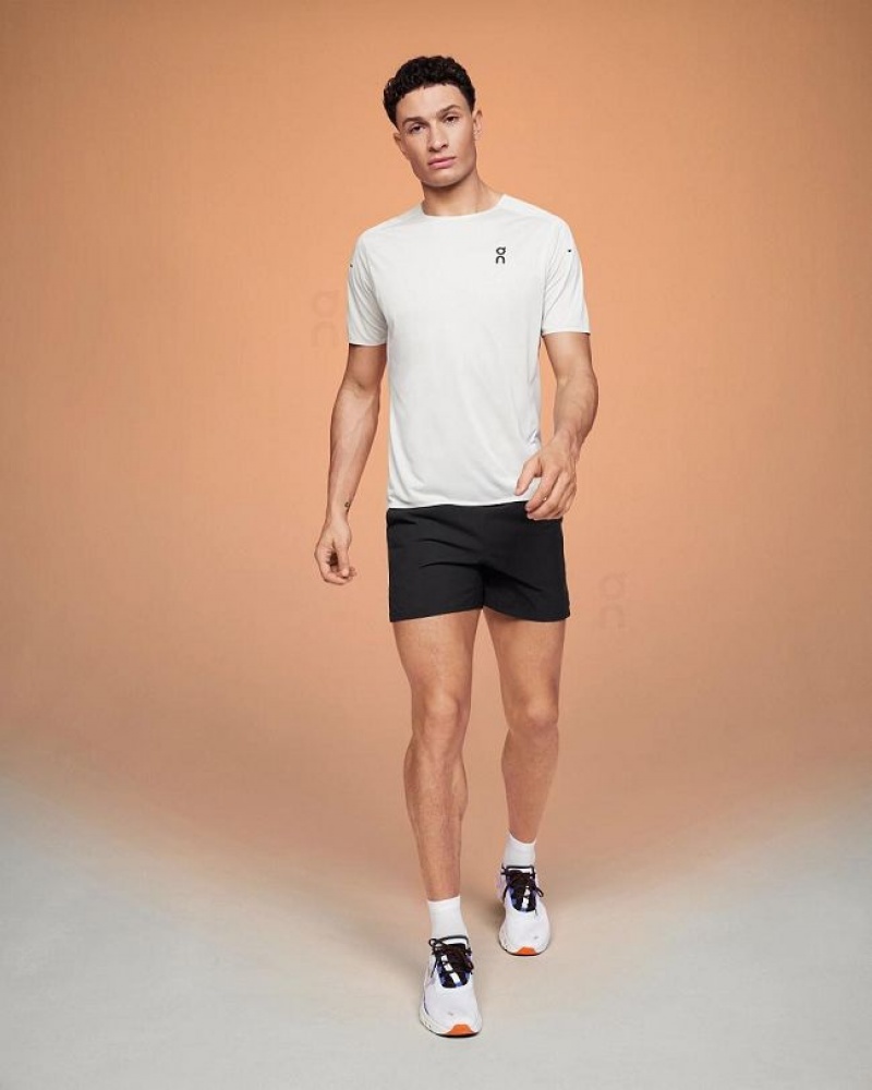 On Running Essential Shorts Herr Svarta | SE_ON8640