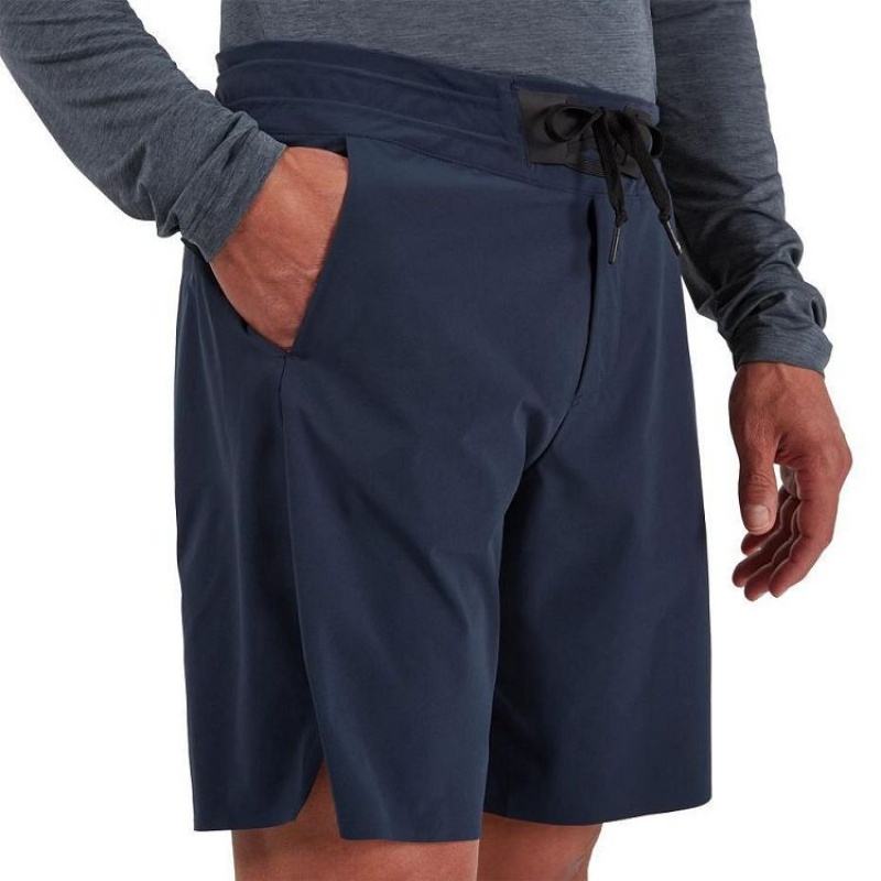 On Running Hybrid Shorts Herr Marinblå | SE_ON8925