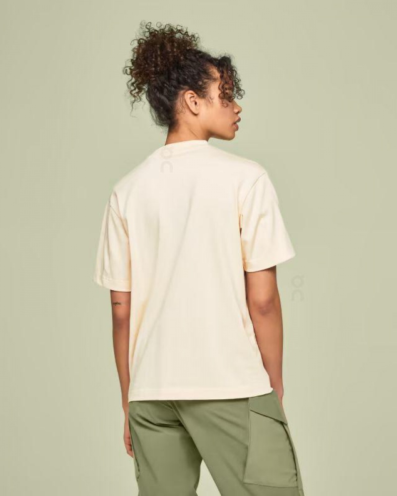 On Running Studio-T T-shirts Dam Beige | SE_ON8990